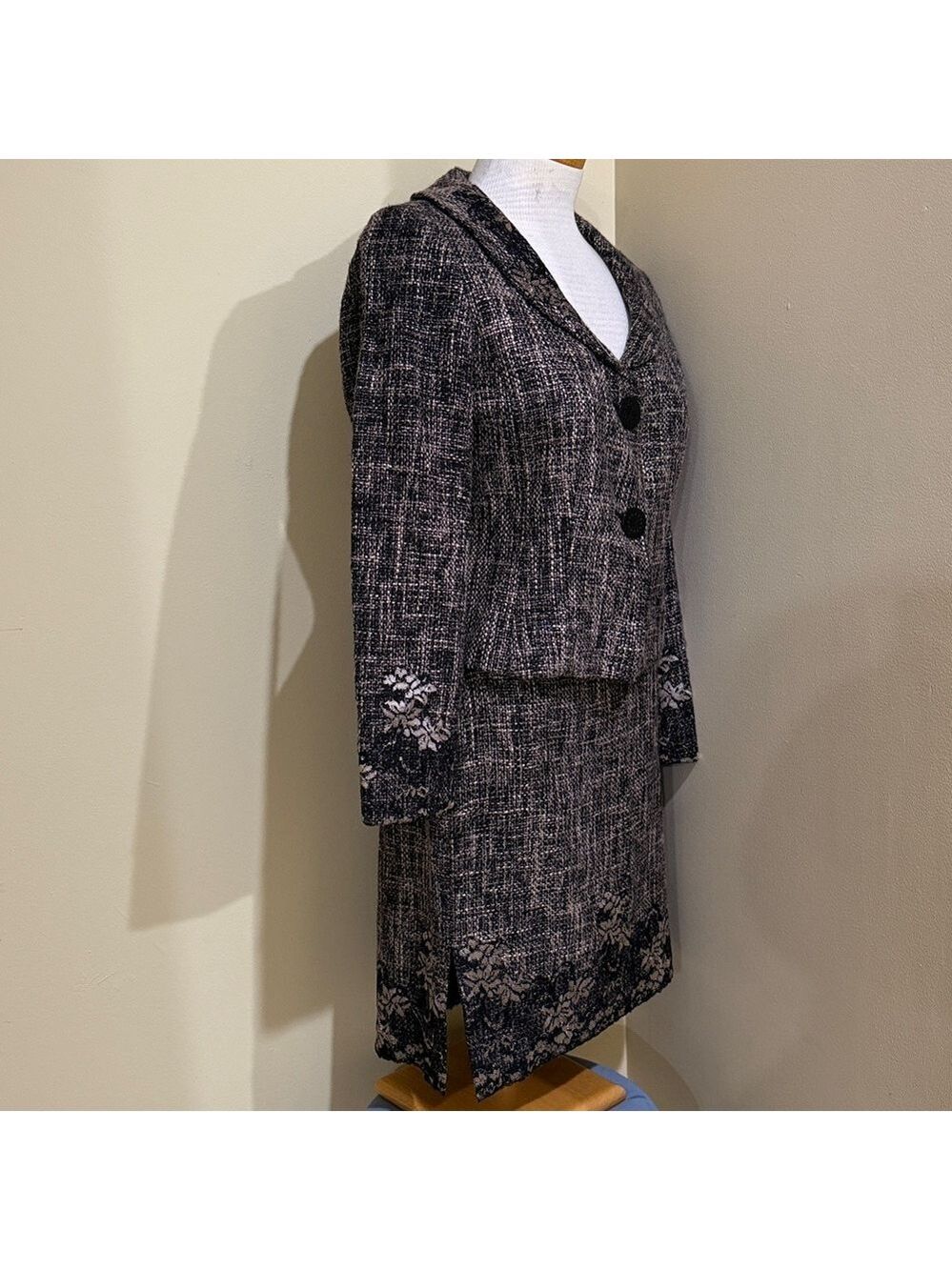Nine & Company Petite 8P 2pc Tweed Skirt Suit Floral Lace Trim Notch Lapel - Picture 6 of 17